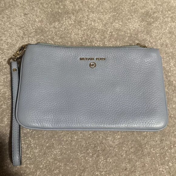 MICHAEL KORS Jet Set Charm Top-Zip Wristlet Light Blue Baby Blue - Picture 1 of 5